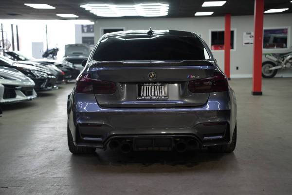 2018 BMW, dovoz USA — foto 5 z 12