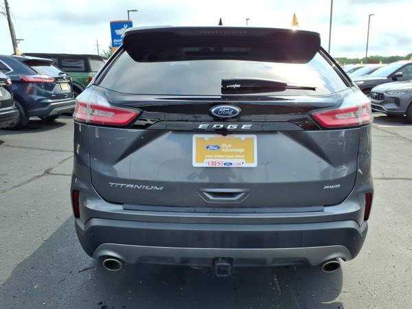 2024 Ford, dovoz USA — foto 5 z 12