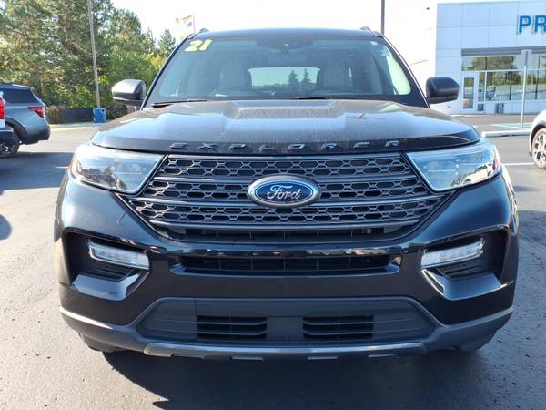 2021 Ford, dovoz USA — foto 2 z 12