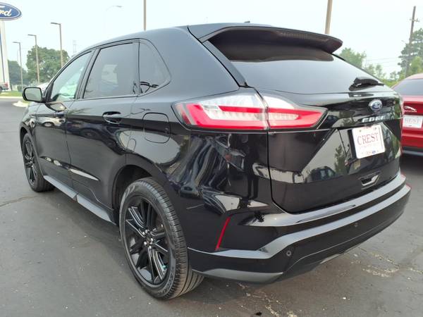 2024 Ford, dovoz USA — foto 4 z 12