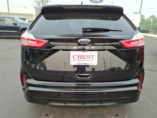 2024 Ford, dovoz USA — foto 5 z 12