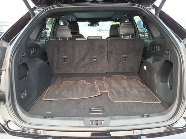 2024 Ford, dovoz USA — foto 8 z 12