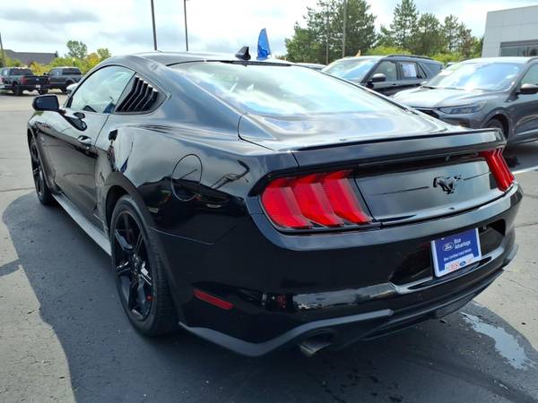 2020 Ford, dovoz USA — foto 4 z 12