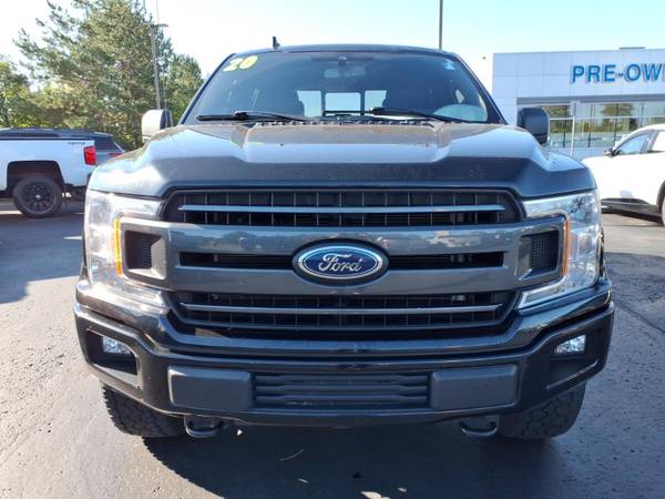 2020 Ford, dovoz USA — foto 2 z 12