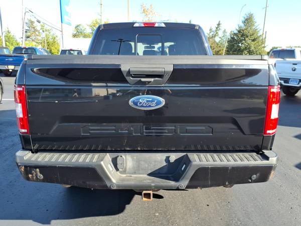 2020 Ford, dovoz USA — foto 5 z 12