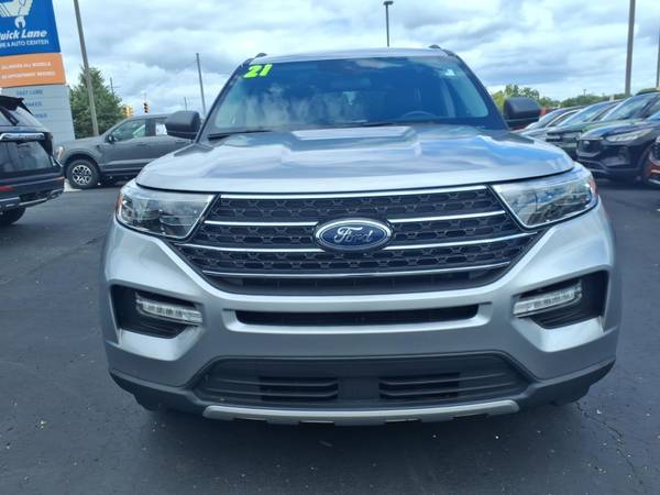 2021 Ford, dovoz USA — foto 2 z 12