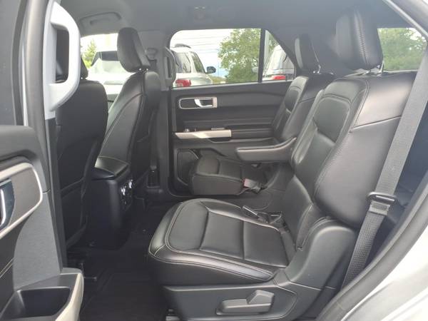 2021 Ford, dovoz USA — foto 9 z 12