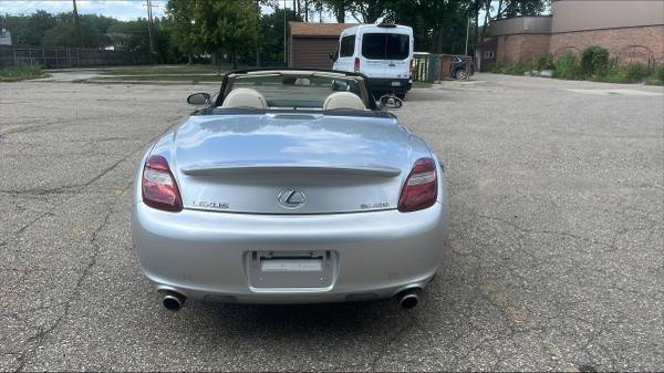 2006 Lexus, dovoz USA — foto 4 z 12