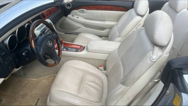 2006 Lexus, dovoz USA — foto 9 z 12