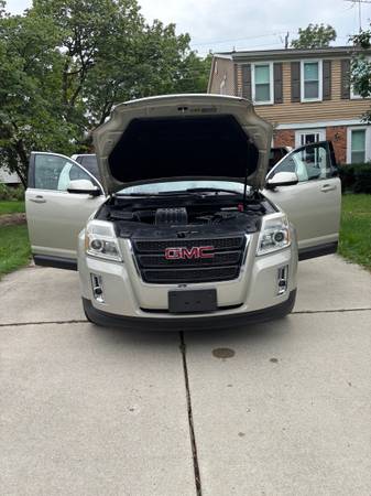 2015 GMC, dovoz USA — foto 5 z 12