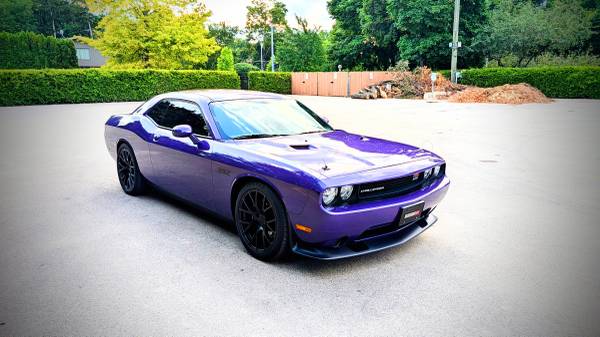 2013 Dodge, dovoz USA — foto 12 z 12