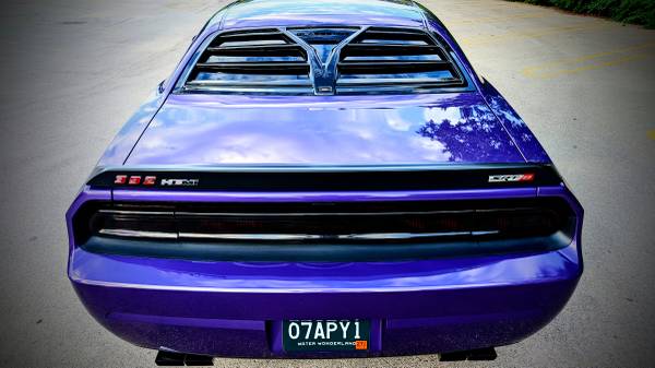 2013 Dodge, dovoz USA — foto 8 z 12