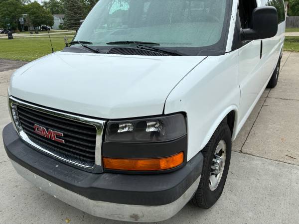 2015 GMC, dovoz USA — foto 4 z 12