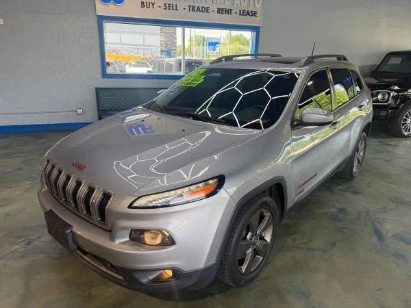 2016 Jeep, dovoz USA — foto 2 z 12