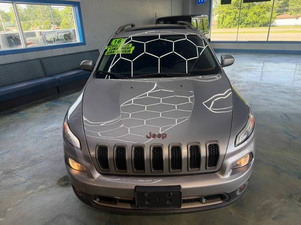 2016 Jeep, dovoz USA — foto 3 z 12