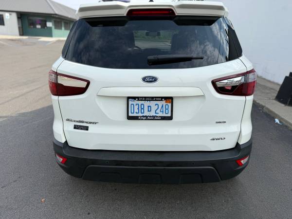 2019 Ford, dovoz USA — foto 5 z 12