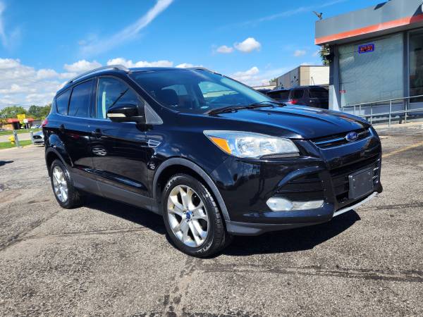 2016 Ford, dovoz USA — foto 2 z 12