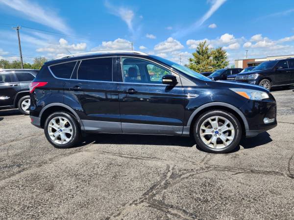 2016 Ford, dovoz USA — foto 3 z 12