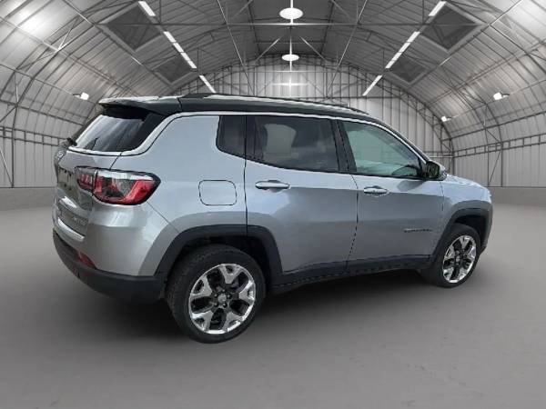 2018 Jeep, dovoz USA — foto 7 z 12
