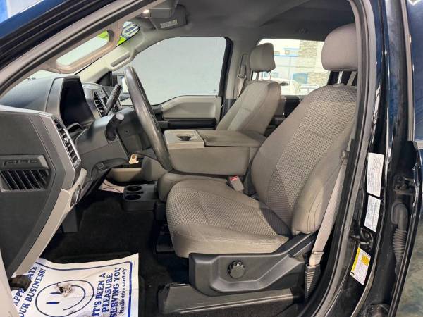 2016 Ford, dovoz USA — foto 12 z 12