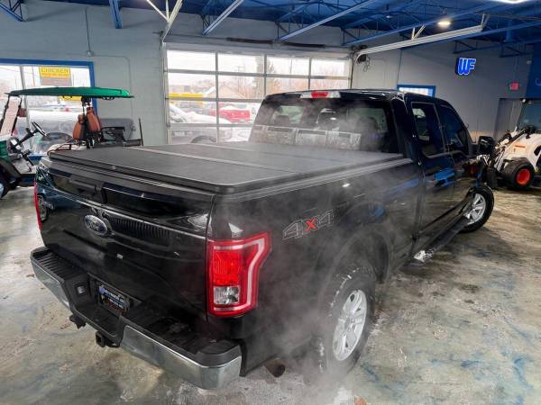 2016 Ford, dovoz USA — foto 2 z 12