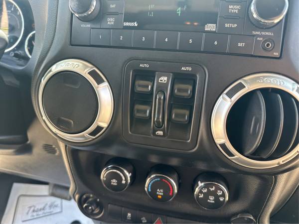 2017 Jeep, dovoz USA — foto 9 z 10