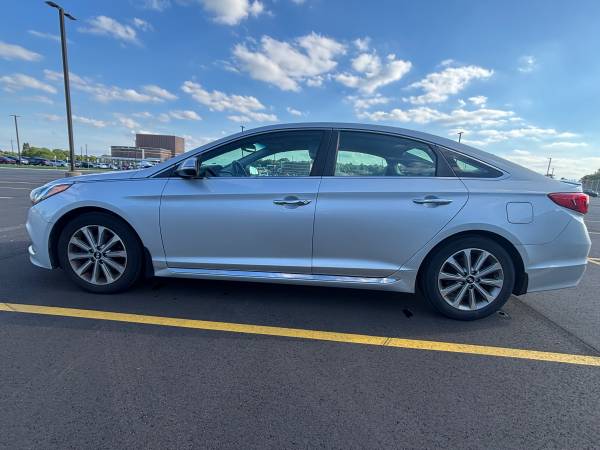 2017 Hyundai, dovoz USA — foto 2 z 9