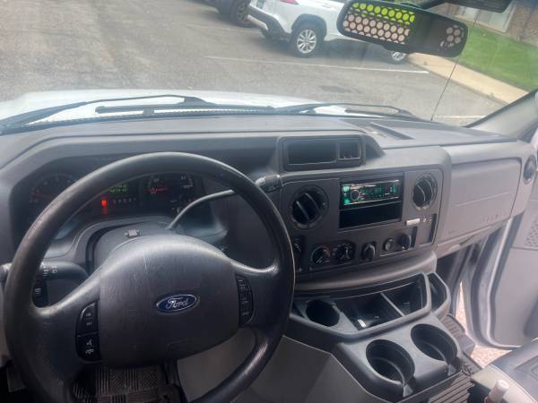 2013 Ford, dovoz USA — foto 6 z 9