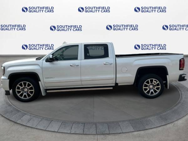 2016 GMC, bílá, dovoz USA — foto 3 z 10
