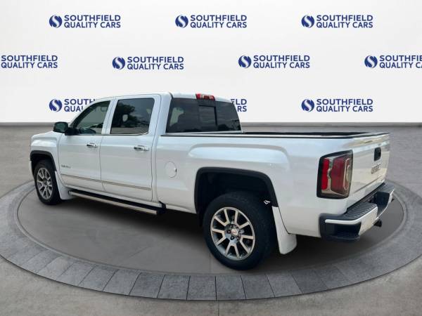 2016 GMC, bílá, dovoz USA — foto 4 z 10