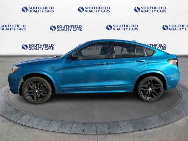 2017 BMW, modrá, dovoz USA — foto 3 z 10