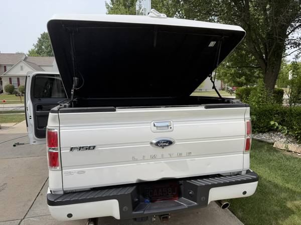 2013 Ford, dovoz USA — foto 8 z 12