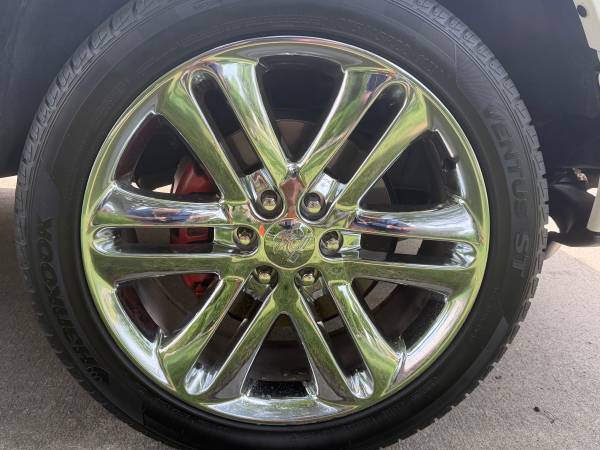 2013 Ford, dovoz USA — foto 9 z 12