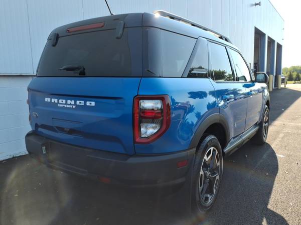 2022 Ford, dovoz USA — foto 6 z 12