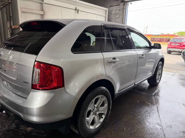 2012 Ford, dovoz USA — foto 7 z 12