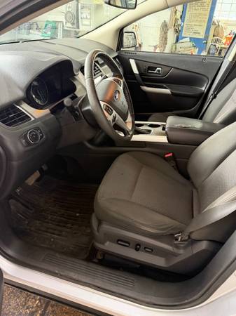 2012 Ford, dovoz USA — foto 8 z 12