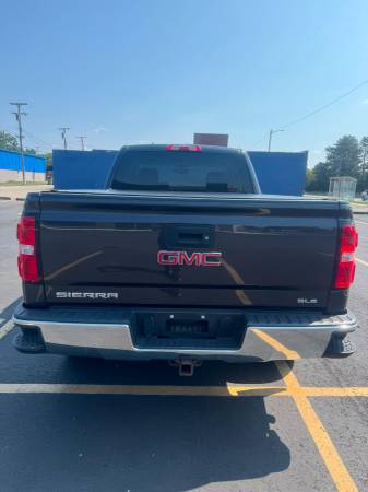 2017 GMC, dovoz USA — foto 2 z 9
