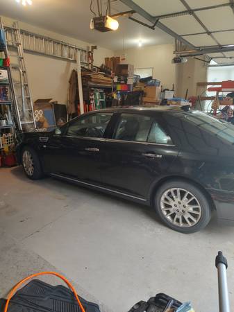 2011 Cadillac, dovoz USA — foto 3 z 3