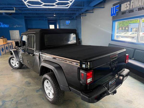 2020 Jeep, dovoz USA — foto 2 z 12