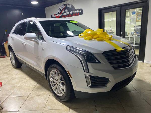 2017 Cadillac, dovoz USA — foto 3 z 12