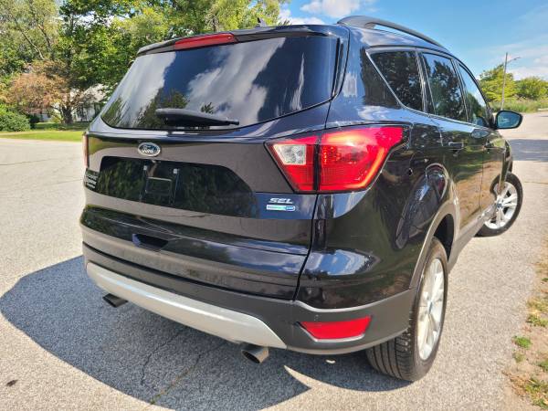 2019 Ford, dovoz USA — foto 5 z 12