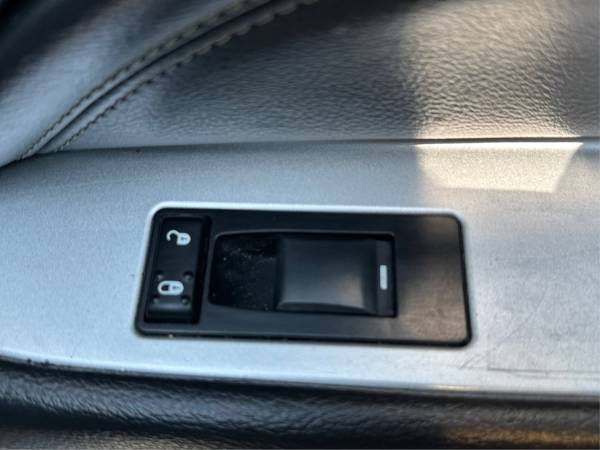 2017 Jeep, stříbrná, dovoz USA — foto 10 z 10