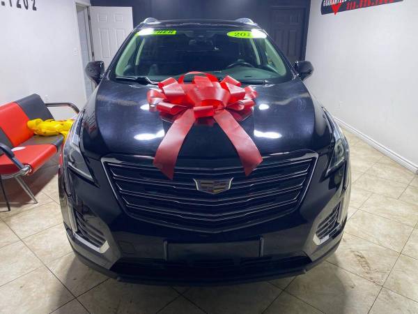 2017 Cadillac, dovoz USA — foto 4 z 12
