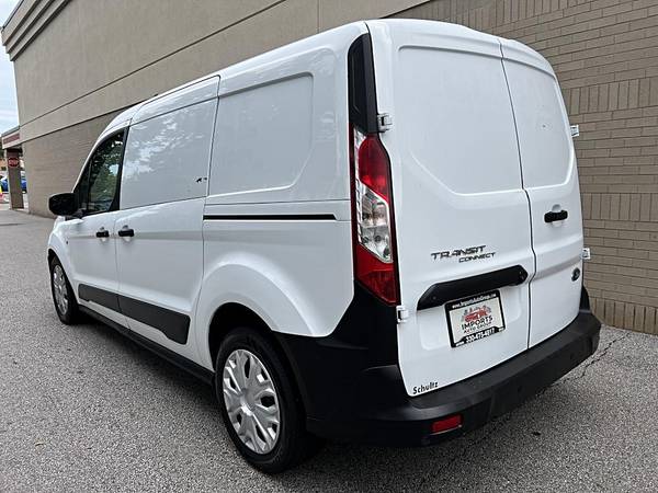 2020 Ford, dovoz USA — foto 5 z 12