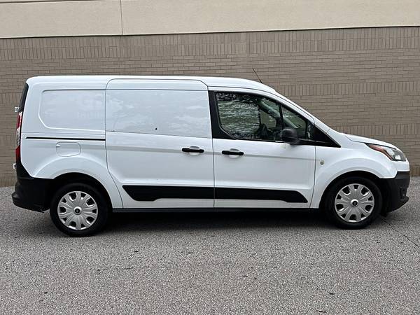 2020 Ford, dovoz USA — foto 9 z 12