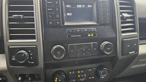 2022 Ford, dovoz USA — foto 8 z 12