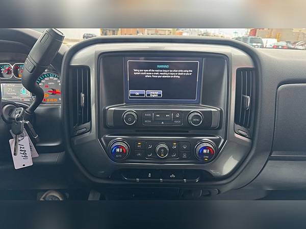 2016 Chevrolet, dovoz USA — foto 9 z 12