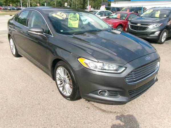 2015 Ford, dovoz USA — foto 5 z 6