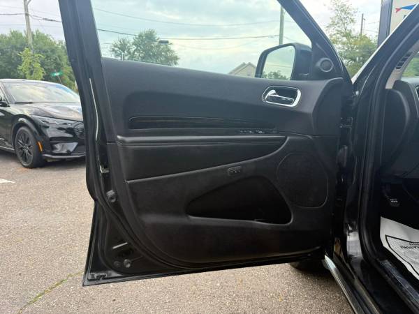 2014 Dodge, dovoz USA — foto 9 z 12
