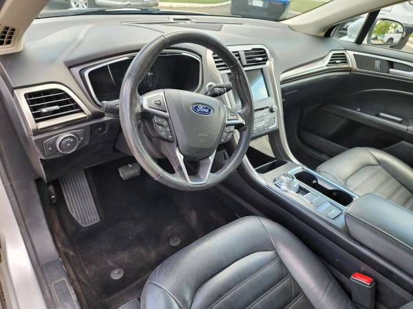 2018 Ford, dovoz USA — foto 11 z 12